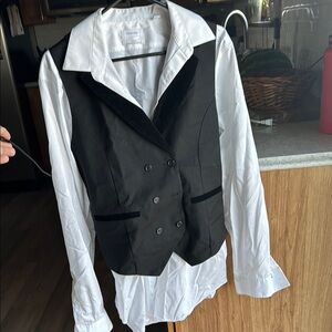 Calvin Klein Black Vest with White Collar 17 34/34